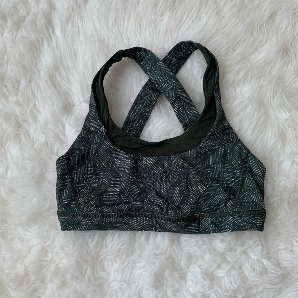 Lululemon Sports bra